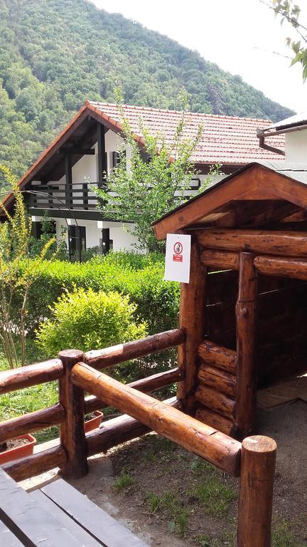 Pension Casa Natura Беїле-Херкулане Екстер'єр фото